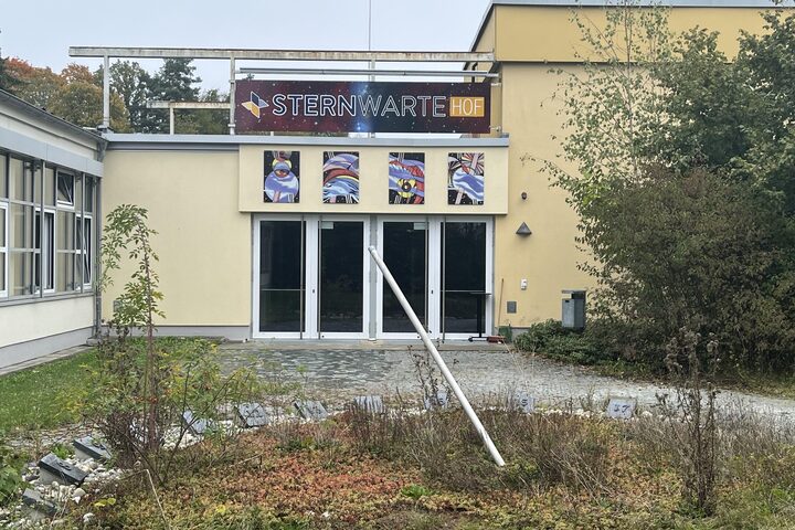 Einrichtung